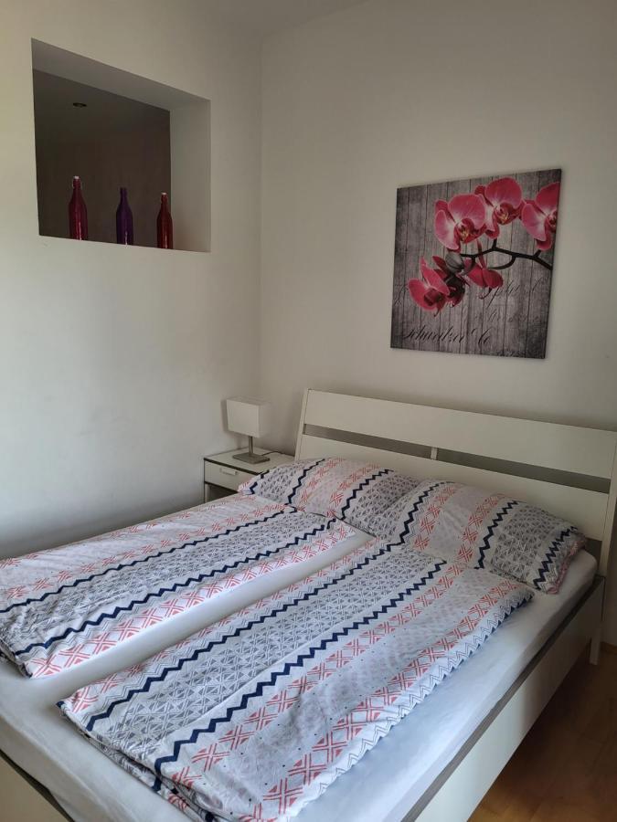 Apartmaji Tim Izola Eksteriør bilde