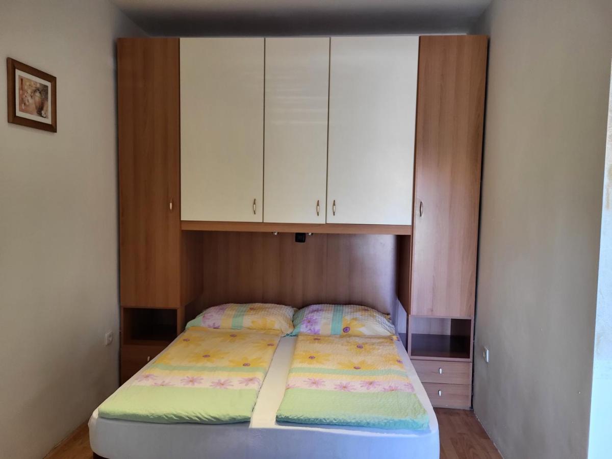 Apartmaji Tim Izola Eksteriør bilde
